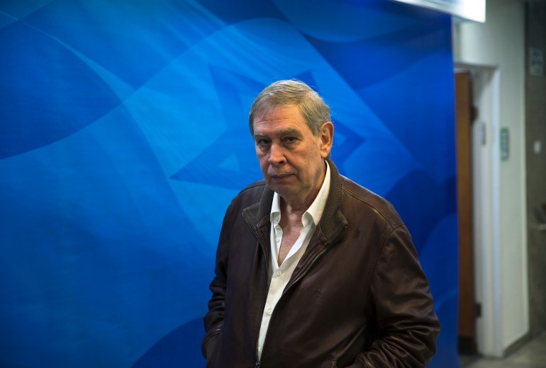 Director of the Mossad, Tamir Pardo arrives for the weekly cabinet meeting in Jerusalem February 22, 2015. REUTERS/Ronen Zvulun (JERUSALEM - Tags: POLITICS)