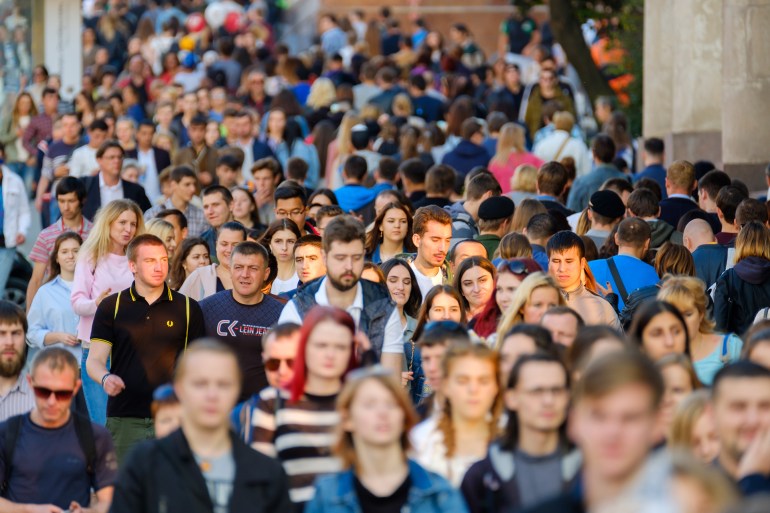 Moscow,,Russia,-,September,9,,2017:,Crowd,Of,People,Walking